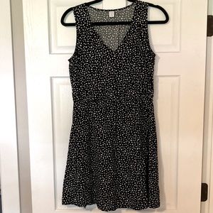 Black and white dot a-line sleeveless dress. Size medium from Old Navy